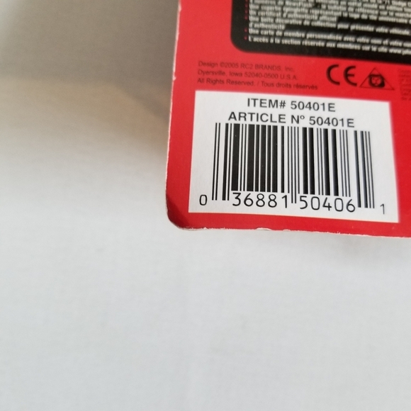 2005 Johnny Lightning "Poker" #8 Red 1:64 Diecast 2004 Cadillac Escalade Car/SUV - Picture 10 of 10